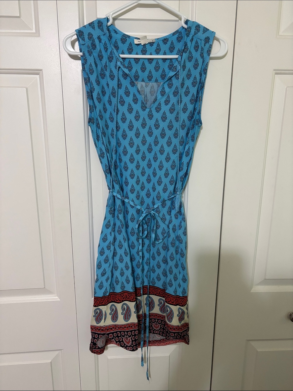 beachlunchlounge Blue Paisley Border Sleeveless Dress size S